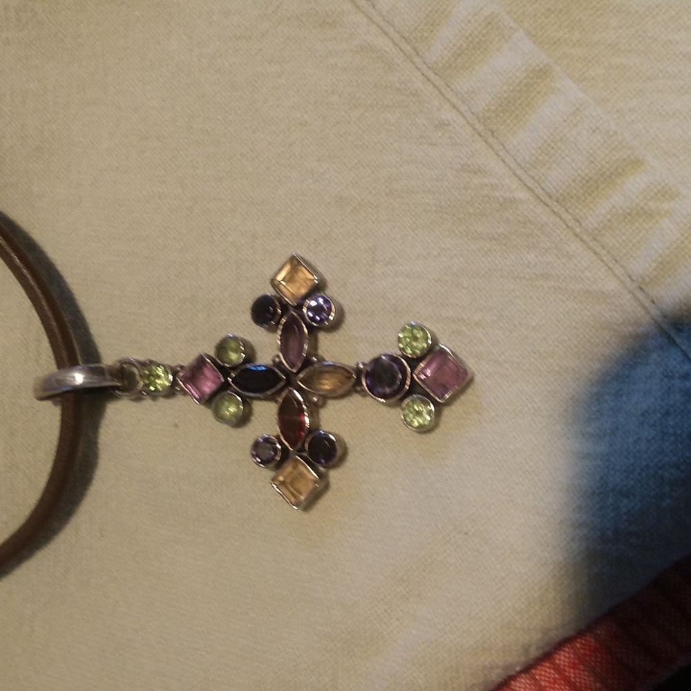 Gemstone cross necklace - Picture 6 of 16